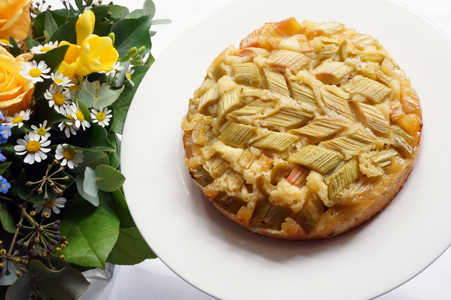 Rhabarberkuchen mit Rührteig, Rezept geht auch für andere Obstkuchen